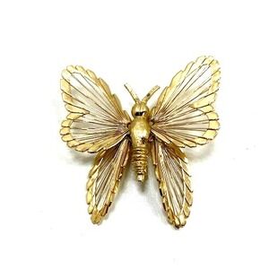 Vintage‎ Monet Butterfly Brooch Pin Gold-tone Jewelry Estate Fashion
